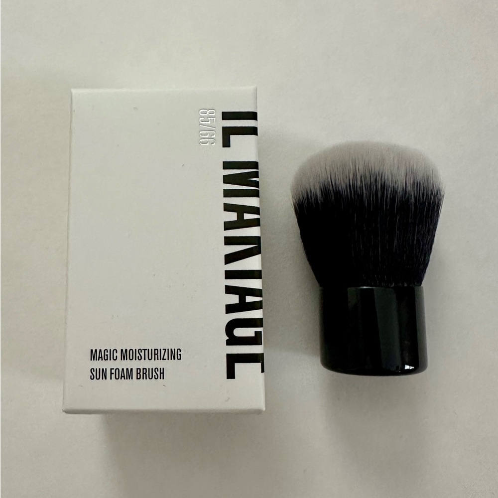 IL MAKIAGE Magic Moisturizing Sun Foam Brush - Black